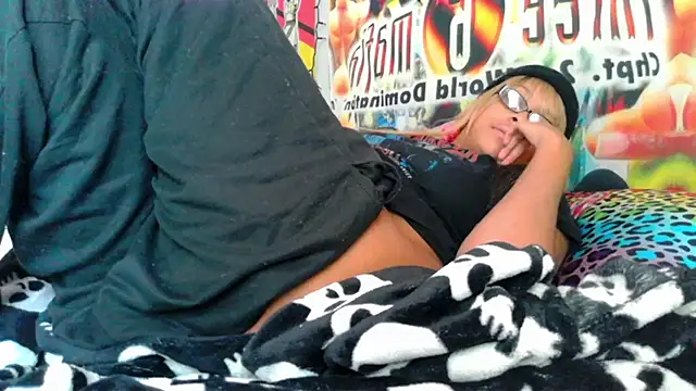 nintendhoe live XXX chat