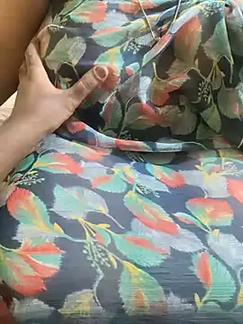 Czat XXX na żywo – Lilly_ellow