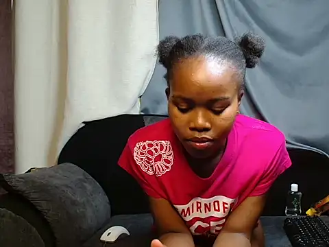 brown-baddie_ live XXX chat