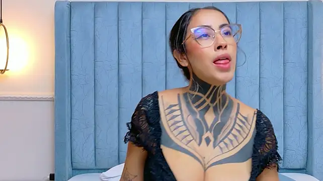 NicoleBlum live XXX chat