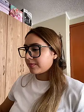 Miabonnett_ live XXX chat