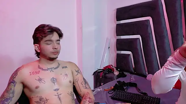 Chat XXX ao vivo de AliceandMax