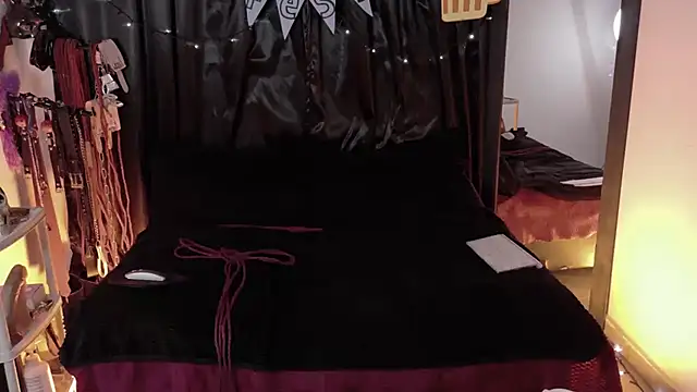Živý XXX chat Yunnaa-Subb