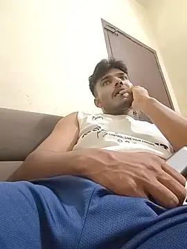 הופעת וובקאם של Alphabull4u