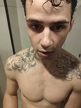 Chat XXX en directo de Darwim_