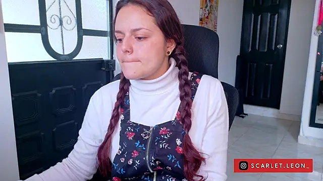 Chat XXX ao vivo de Scarletleon77