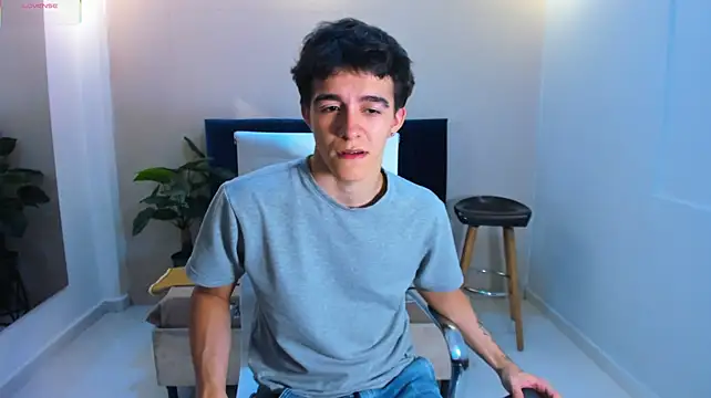 Austinbolt XXX чат на живо