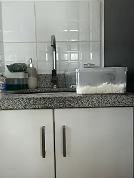 Chat +18 de DulceMya ao vivo
