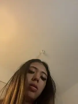 HoneyMollyX - FUCK MY PUSSY TILL I SQUIRT!!