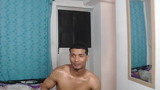 Dani-brown Adlı Modelin Canlı XXX Sohbeti