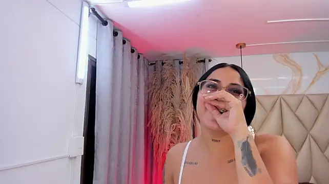 Chat XXX en directo de Ibbie_drastic