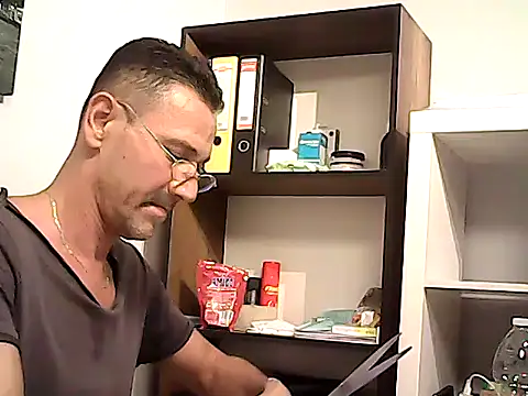 XXX chat uživo modela mastercharisma35