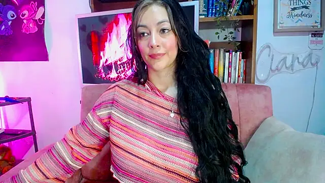 Chatroom XXX en direct de CiaraaSweet