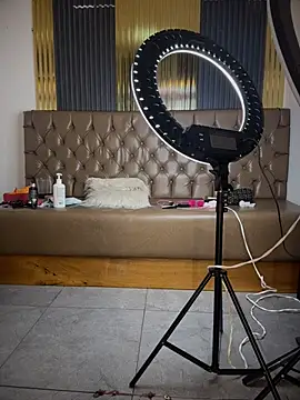 Kinky_DoctorX 라이브 XXX 채팅
