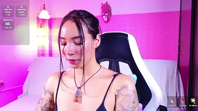 VainillaSecret live XXX chat