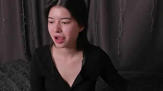 youllwanttocomeback's Live XXX Chat