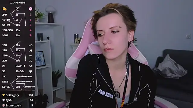 _Rein_ramm Adlı Modelin Canlı XXX Sohbeti