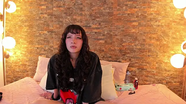 EmiilyRivers live XXX chat