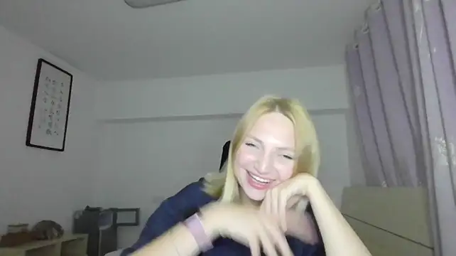 DaciaHefferman live XXX chat
