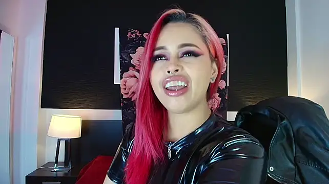 EvaaFoxxy1 Live XXX-Chat