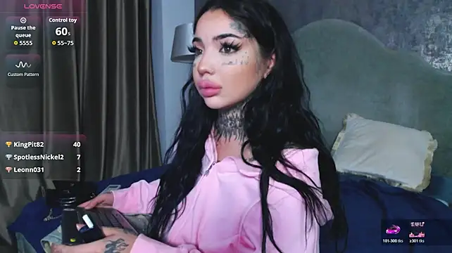 CreamyInkky_ Chat XXX in diretta