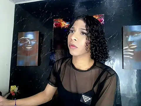 Brittany_Queen_ live XXX chat