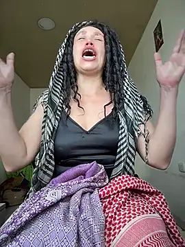 MARILYNKOVANOVA Chat XXX in diretta