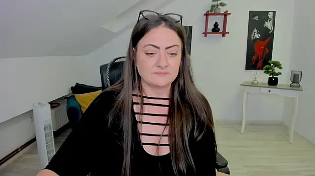 Czat XXX na żywo – MistressDarrah