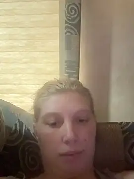 Živý XXX chat littletaker45