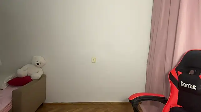 Онлайн чат XXX PansyMurie