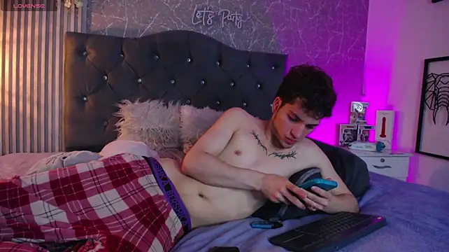 Chat XXX en directo de Massimo_Turner