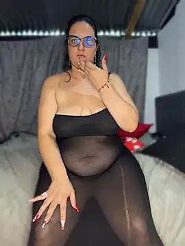 Soe_Lara live XXX chat