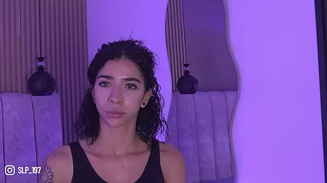 Sara_lopee1 - RIDE KINGKONG 5 MIN +SQUIRT