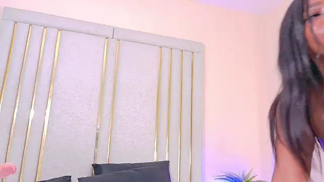 GabyyJones' Live XXX Chat