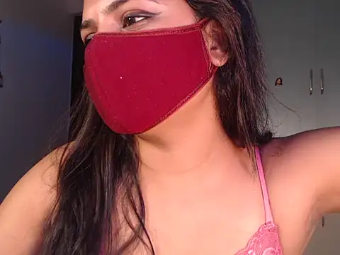 ITS_HOT_ANU live XXX chat