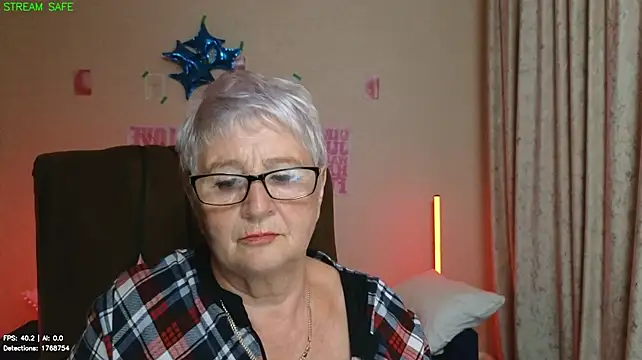 Sandra_Snowflake live XXX chat