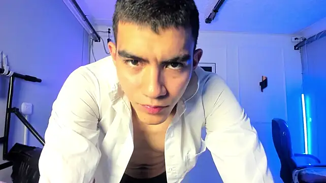 Alejandro_vega_ 即時 XXX 聊天