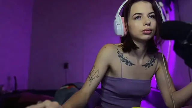 Chatroom XXX en direct de NOVELLAA