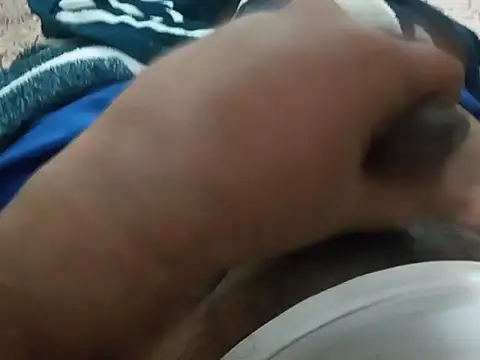 UncutlovingGuy Webcam Show