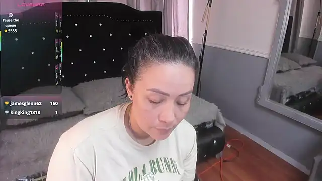 Chat +18 de gaby_trent ao vivo