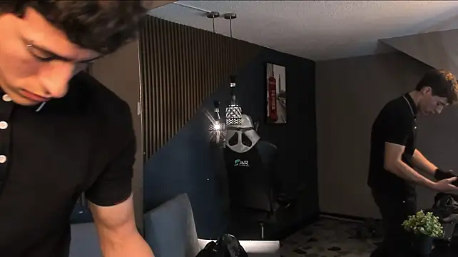 TheGhostforeeonss' Live XXX Chat