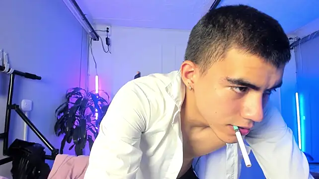 Chat XXX en directo de Alejandro_vega_