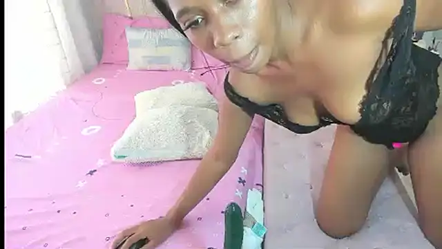 EnyelDavies live XXX chat