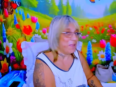 indianroxy Chat XXX live