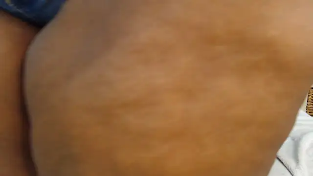 ROYALASS25's Live XXX Chat