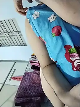 -Levy- Live XXX-chat
