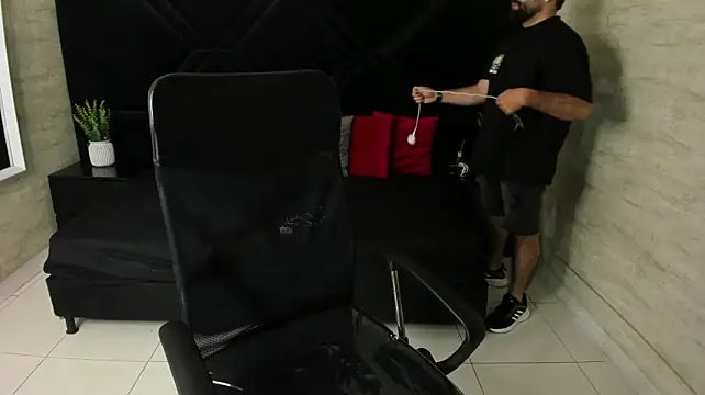Czat XXX na żywo – jhon_bear03