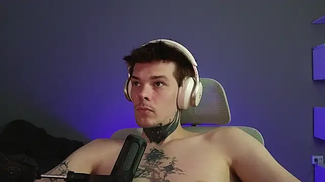 XXX chat uživo modela DENIS_HERE