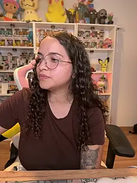 Sweet_sully__ Chat XXX in diretta