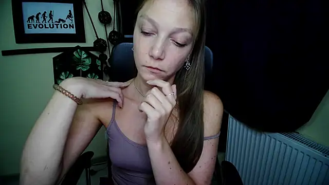 EmillyPlay live XXX chat